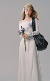 잉크 스머지 원숄더 니트 드레스