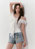 레이스 리본 V넥 신치드 웨이스트 탑