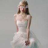 화이트 메시 자수 슬립 드레스