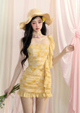 Slimming spicy dress