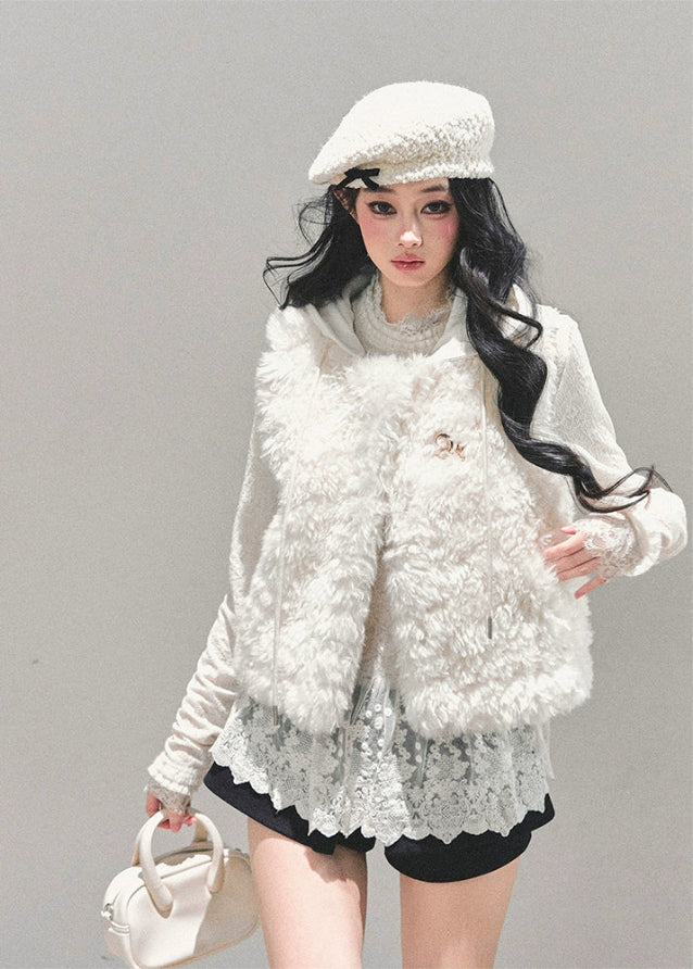 lambswool vest women, french style fur vest, winter plush gilet, ivory lamb core vest, warm sleeveless winter top, korean winter vest women, fluffy lambswool jacket, fw25 plush vest, soft girl winter outfit, white fur vest women