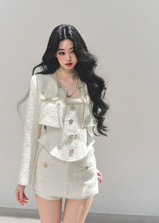 white tweed suit women, three piece tweed set, rich daughter outfit, ivory winter suit, korean tweed jacket set, elegant mini skirt set, pearl button tweed, autumn winter women’s suit, luxury tweed ensemble, fw25 fashion look