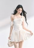 Waist cinching and slimming dress for women's