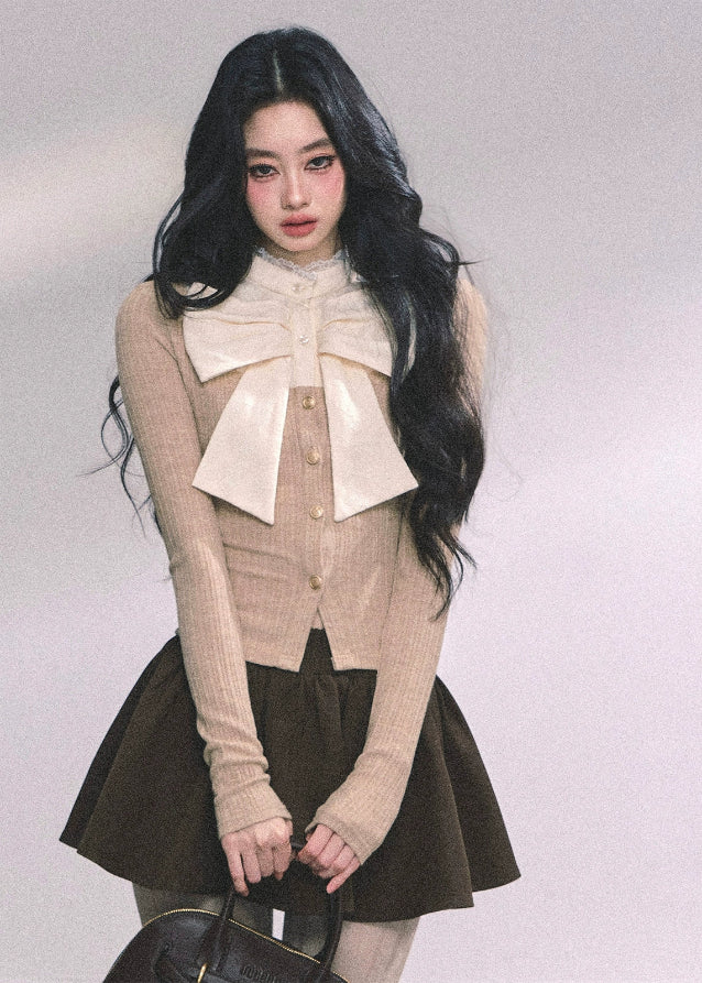 french bow knit top, fake two piece lace shirt, satin bow sweater women, autumn slim knit top, chanson crepe top, fw25 bowcore outfit, ribbon lace knit blouse, slimming long sleeve knit, paris style bow top
