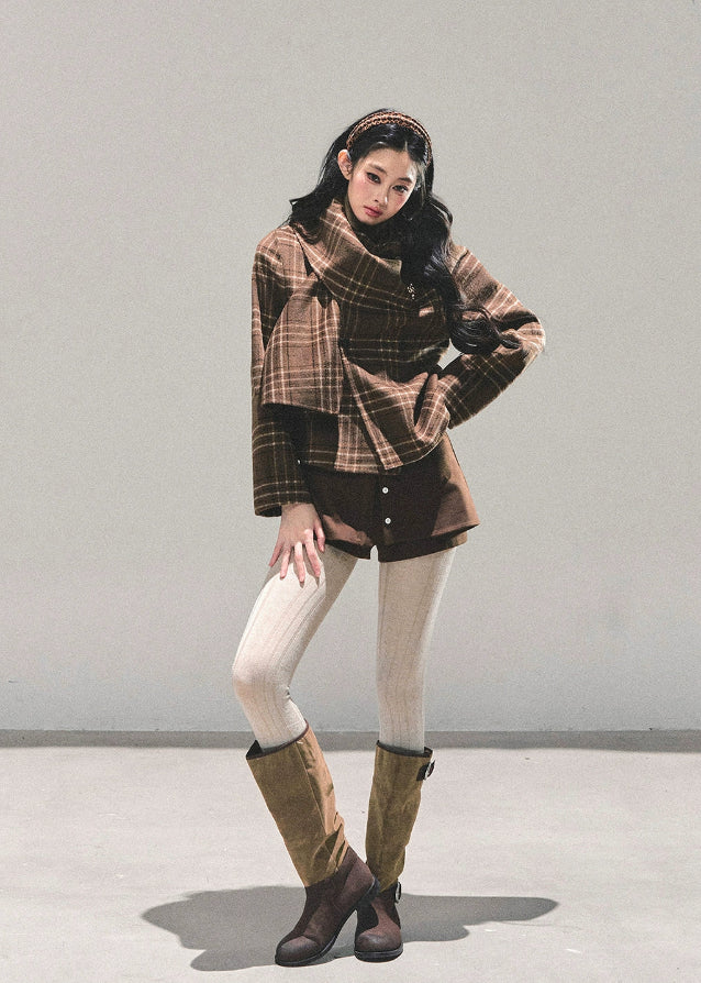 korean mini skirt, black a line skort, slimming culottes women, miu kochi skirt, seoul fashion mini, autumn short skirt, a line culottes, korean vibe outfit, street chic mini skirt, fw25 womens fashion
