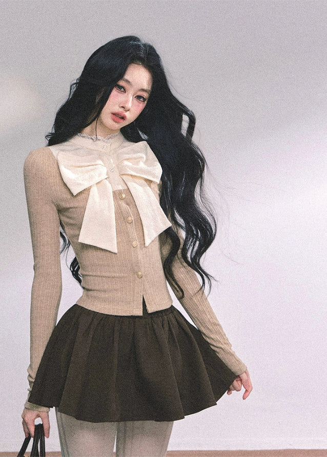 french bow knit top, fake two piece lace shirt, satin bow sweater women, autumn slim knit top, chanson crepe top, fw25 bowcore outfit, ribbon lace knit blouse, slimming long sleeve knit, paris style bow top
